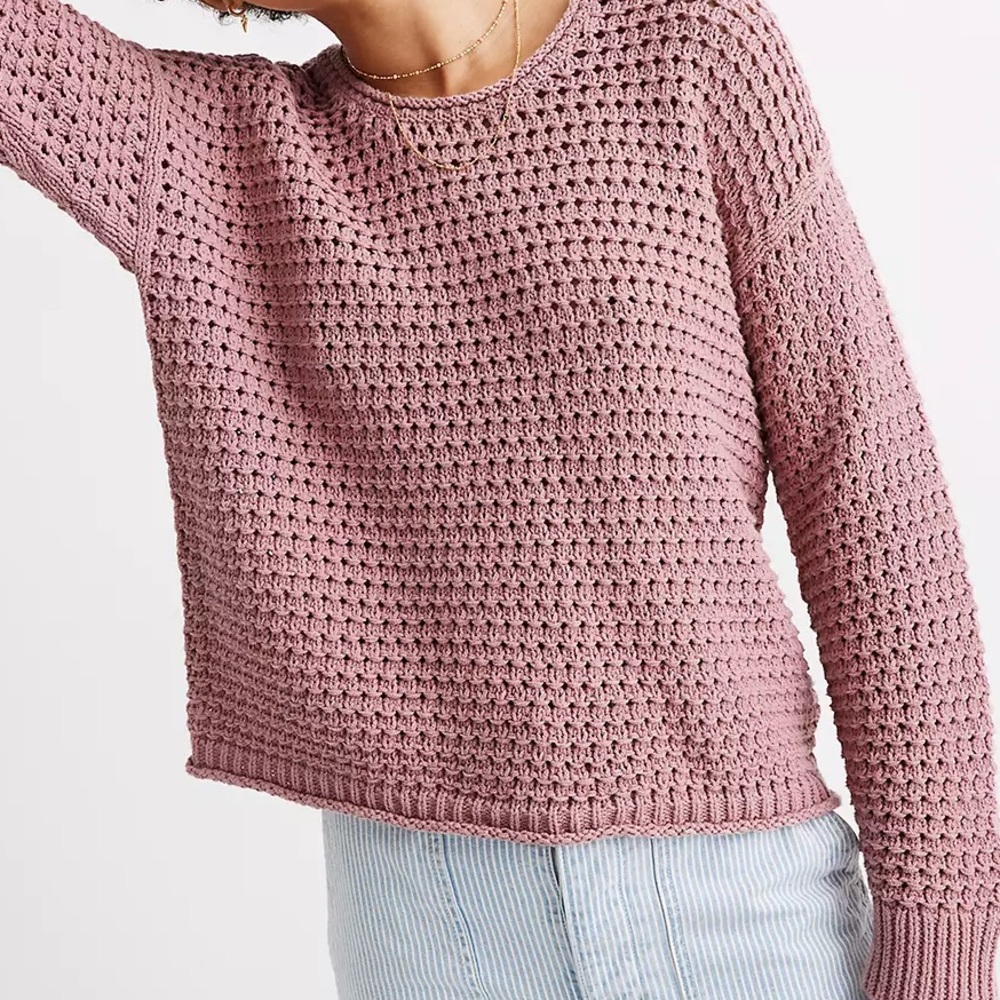 Pullover sweater